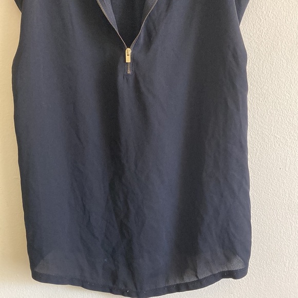 Express Top - Picture 3 of 4